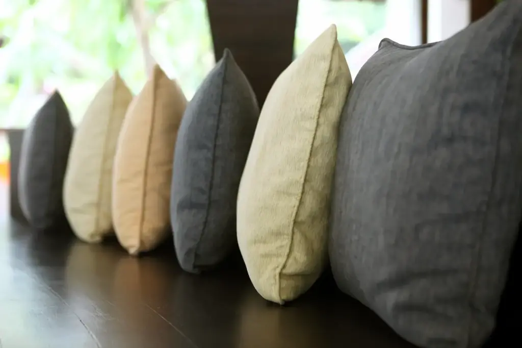 Different Colour of Pillows 